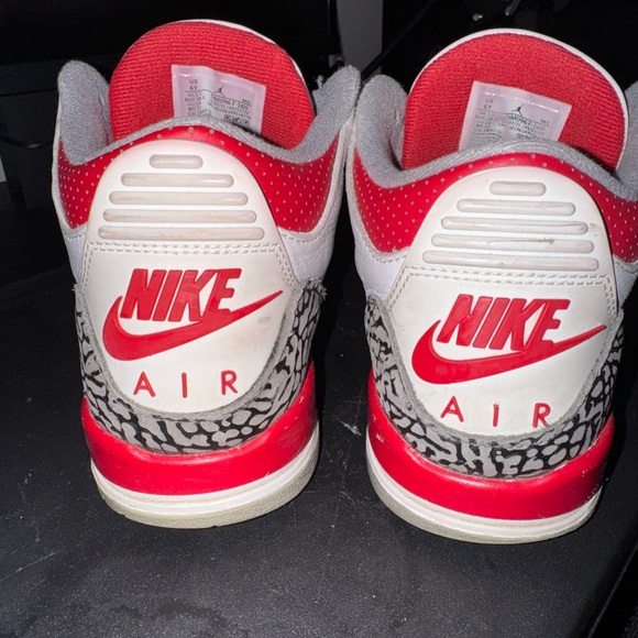 (Jordan 3’s) SIZE :6 /Women and Kids - Picture 3 of 5